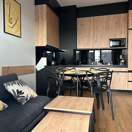 Apartament No82 Yellow Holiday Home ザトル エクステリア 写真