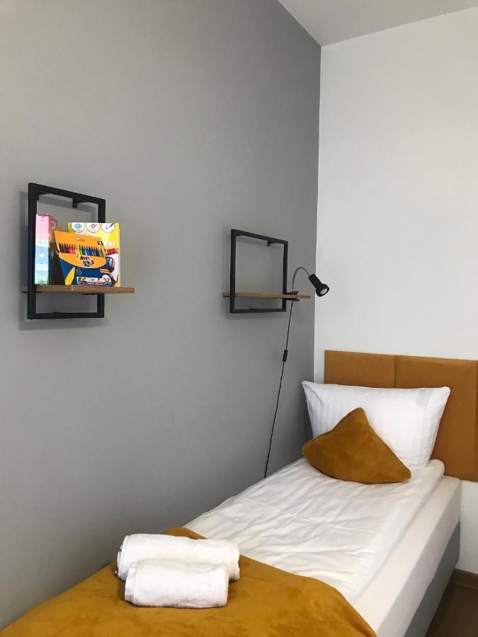 Apartament No82 Yellow Holiday Home ザトル エクステリア 写真