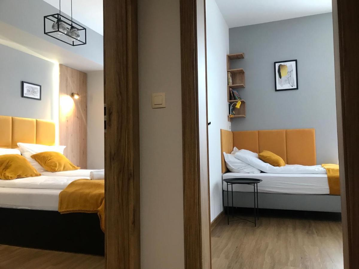 Apartament No82 Yellow Holiday Home ザトル エクステリア 写真