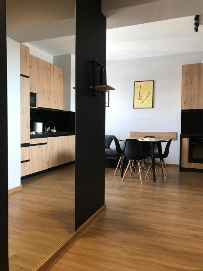 Apartament No82 Yellow Holiday Home ザトル エクステリア 写真