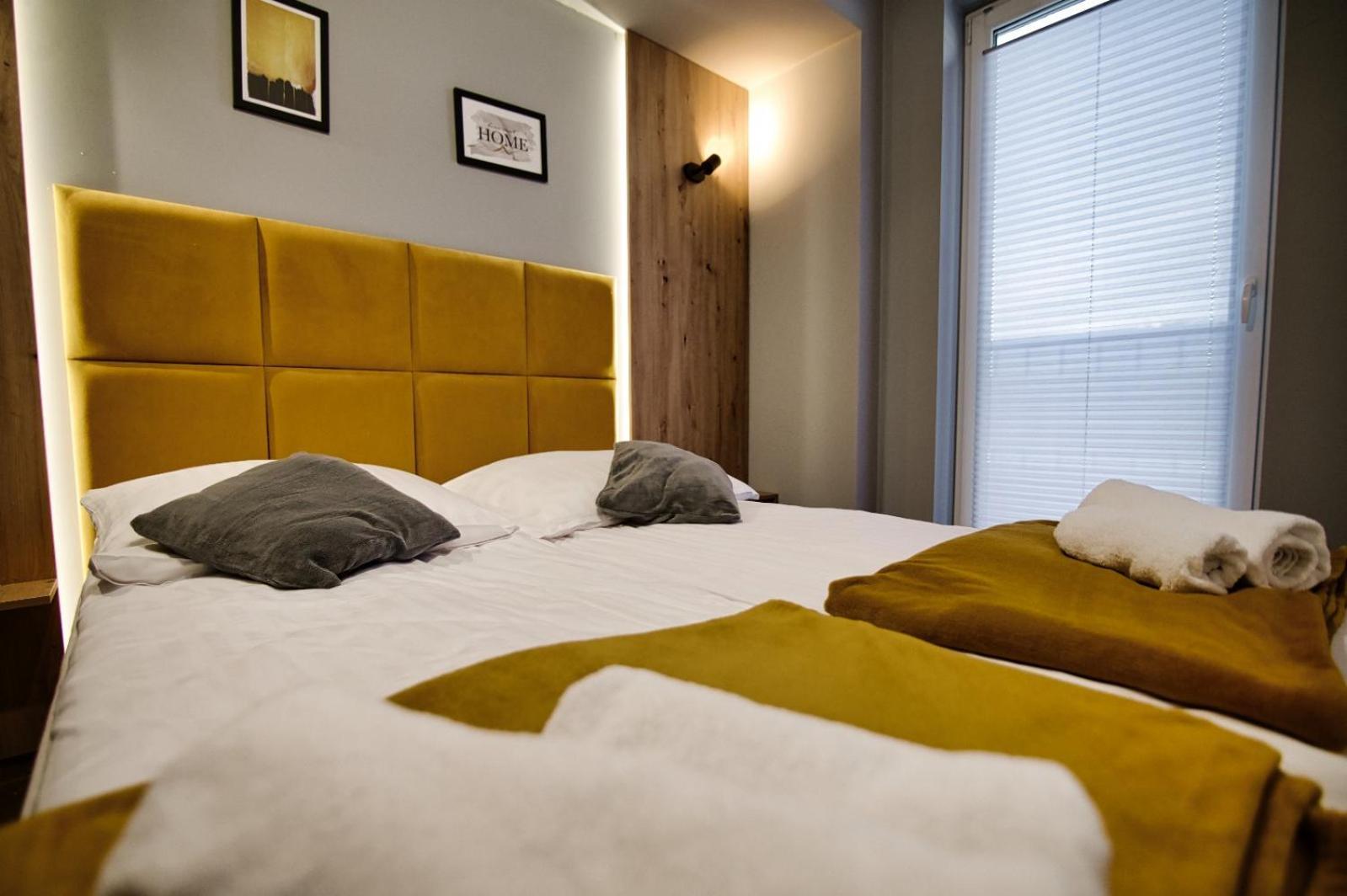 Apartament No82 Yellow Holiday Home ザトル エクステリア 写真